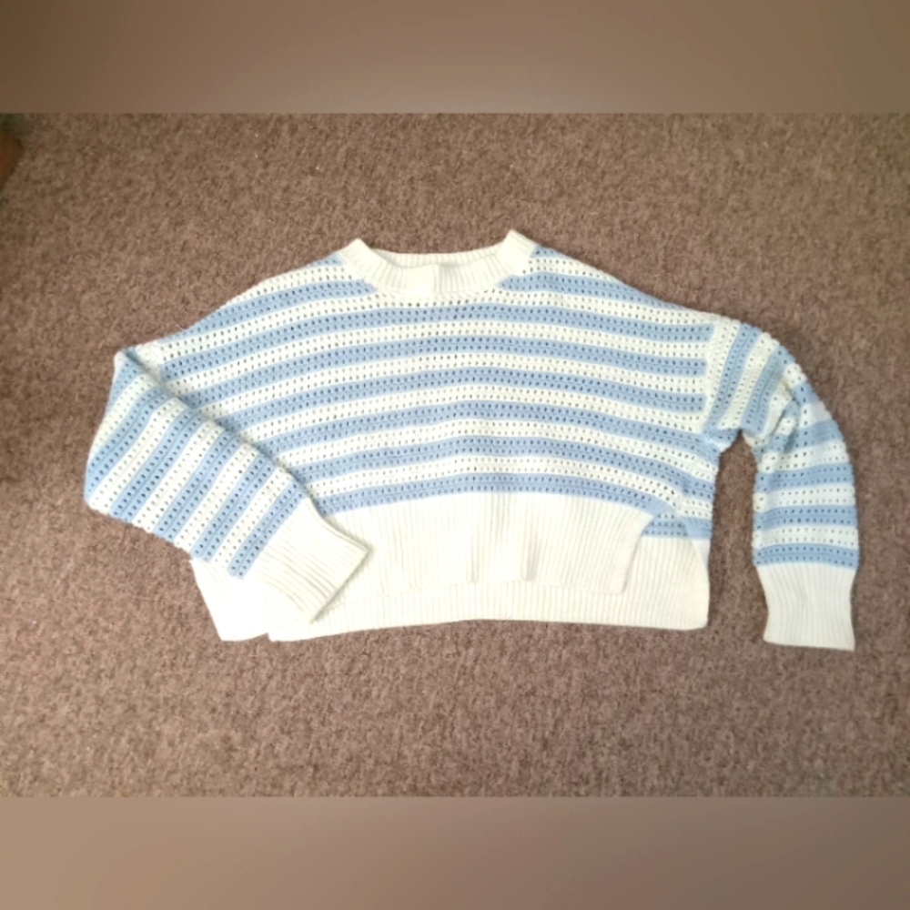 Jessica Simpson Crocheted Cropped Sweater